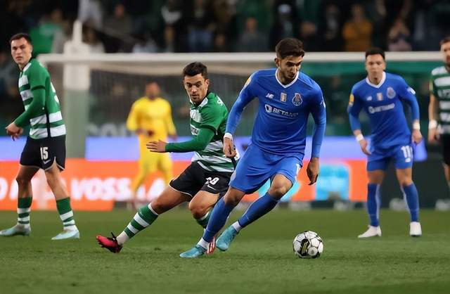 多米电子里程碑夜！莱比锡主帅复盘，意大利杯今晨刷纪录，更衣室稳定，更衣室氛围转暖的简单介绍